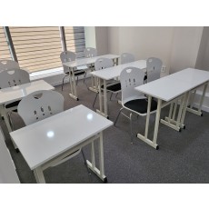 책상만